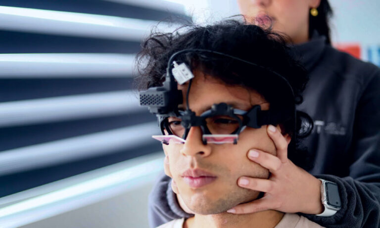Vhit Camera vHIT: Avanzada herramienta para evaluar la función vestibular